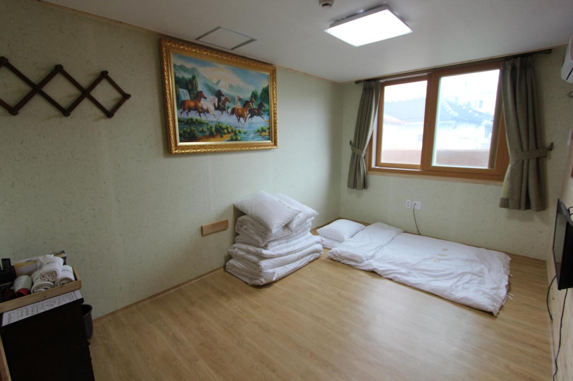 Dasomchae Hanok Stay Gwangju Metropolitan City Номер фото